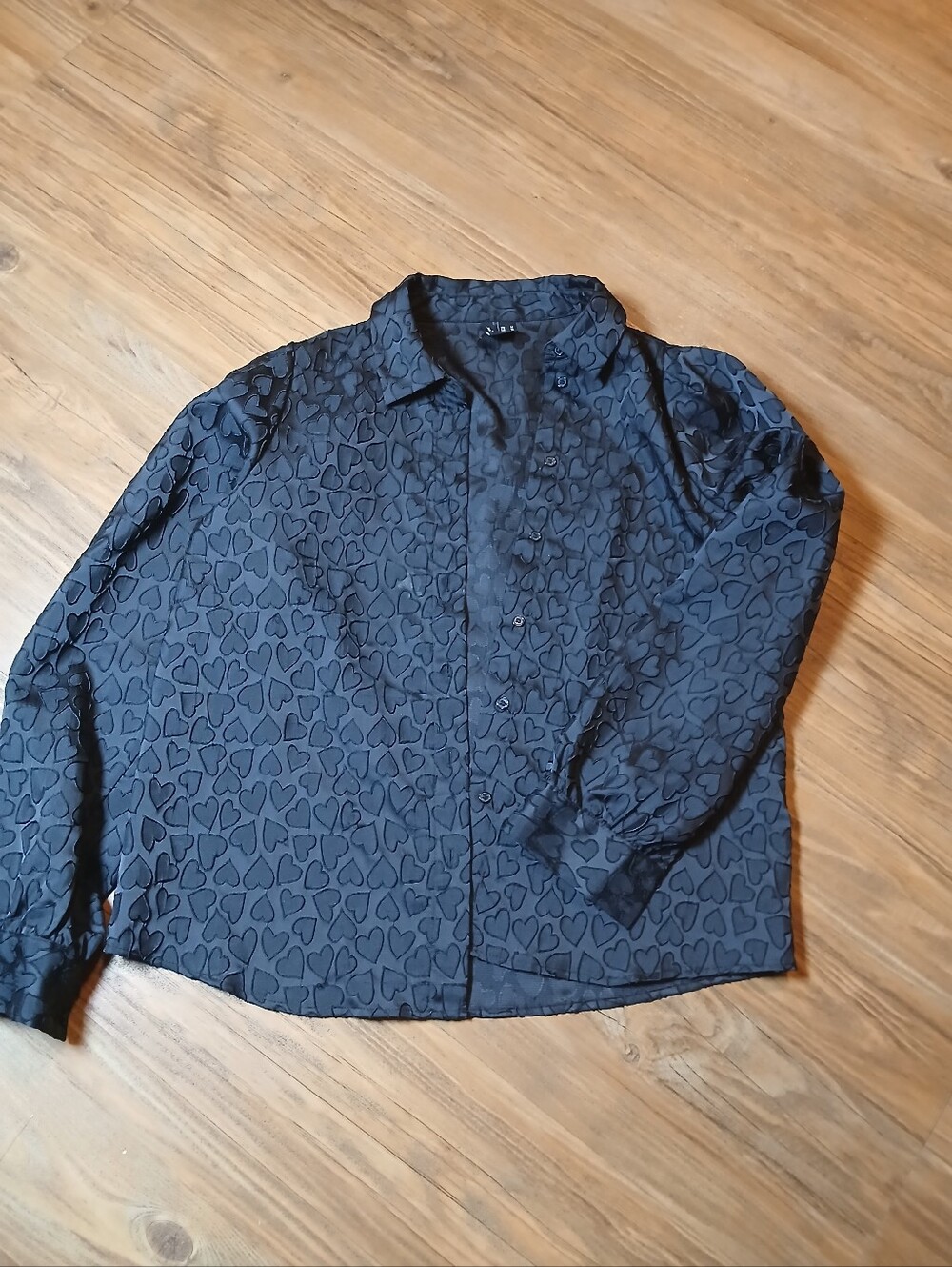 Vero Moda Black Heart-Pattern Button-Up Blouse - Picture 8 of 8